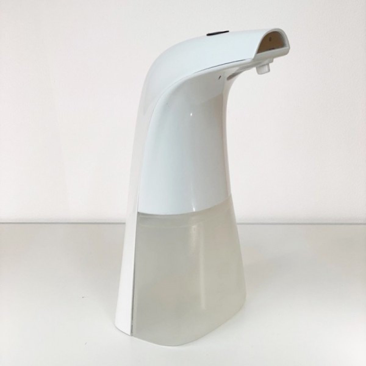 Distributeur savon/solution hydroalcoolique